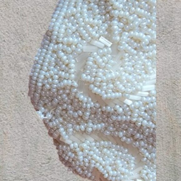 Vintage White Pearl Seeded Fashion Elegant Evening Handbag - Picture 6 of 6